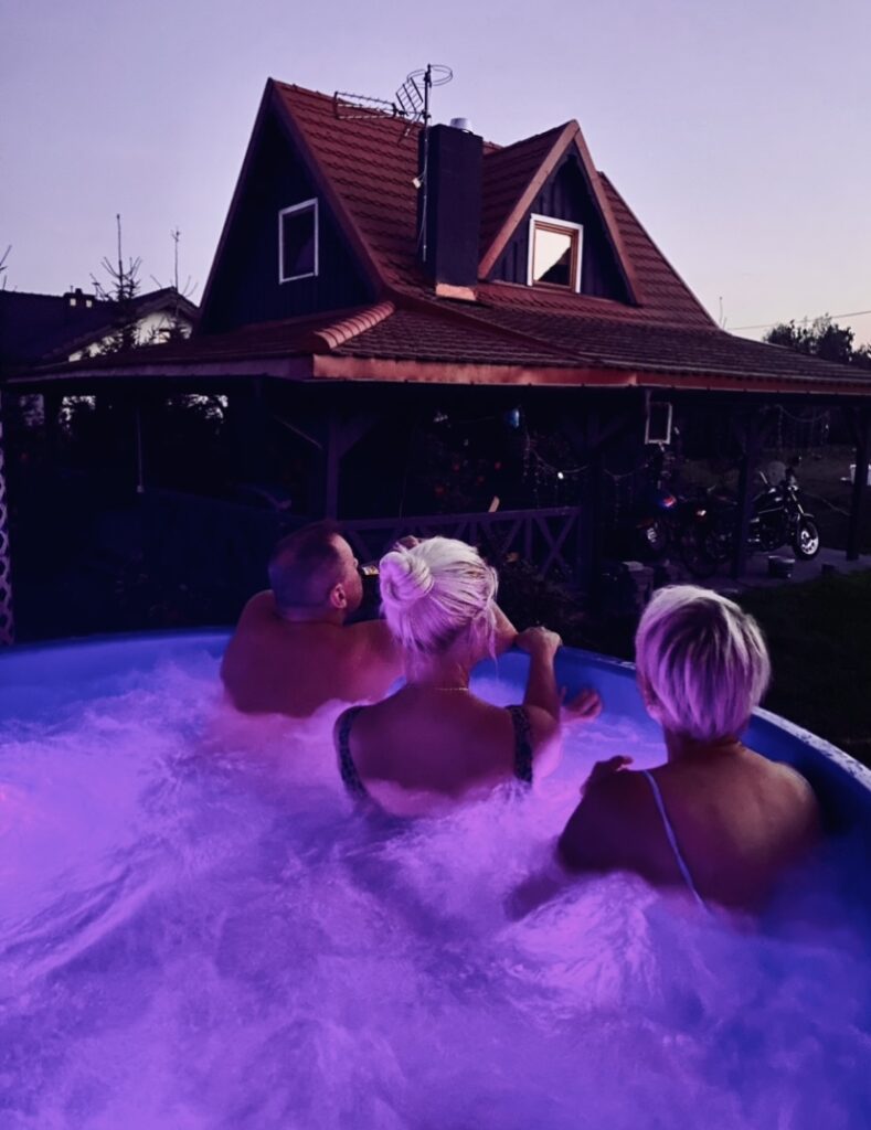 Mobilna Balia z Jacuzzi - Wynajem Jacuzzi SPA