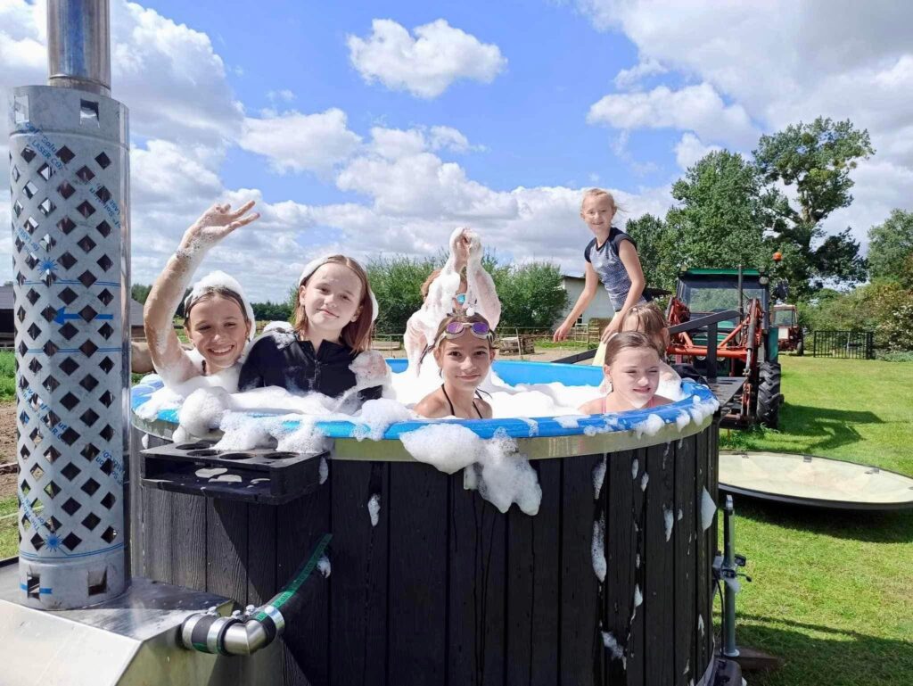 Mobilna Balia z Jacuzzi - Wynajem Jacuzzi SPA